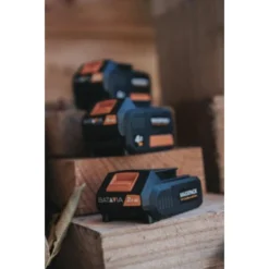 Batavia 2.0 Ah - 18 Volt Li-Ion Accu 6 Batavia 2.0 Ah - 18 Volt Li-Ion Accu -Irwinga Winkel 123 484